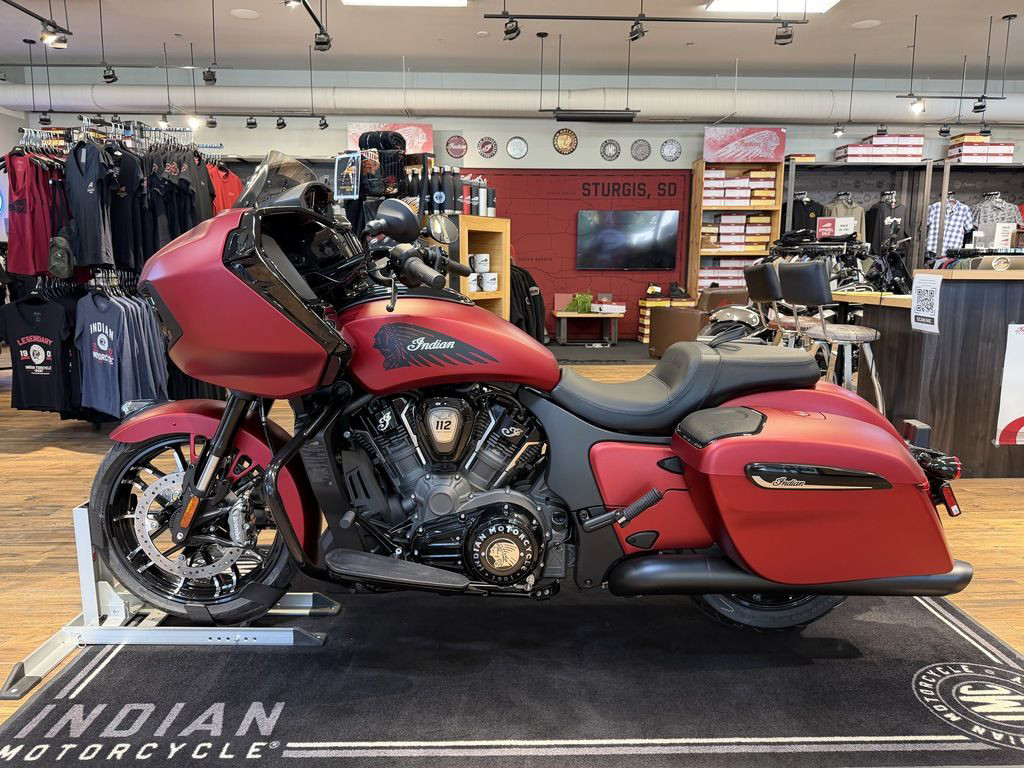 Challenger Dark Horse 112