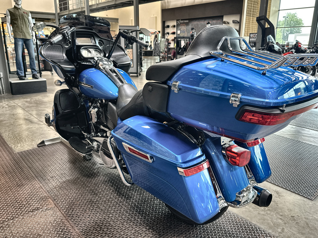 Road Glide® Ultra