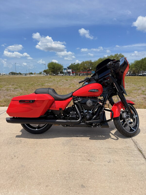 Street Glide®