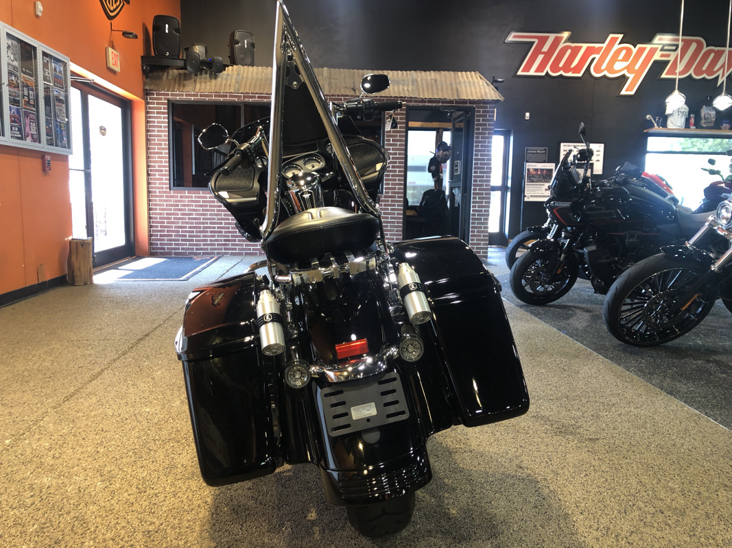 Road Glide®