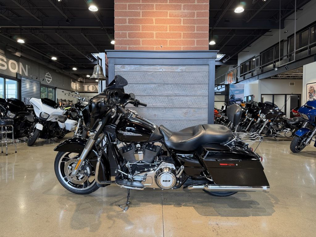 Street Glide® PowerPak