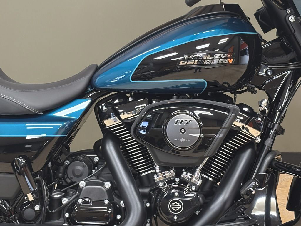 Street Glide®