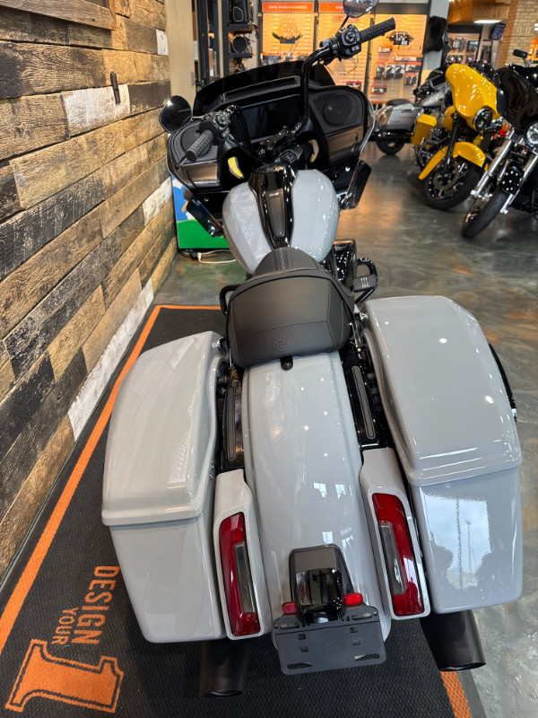 Road Glide®