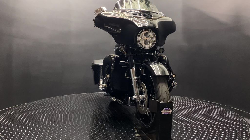 CVO® Street Glide®