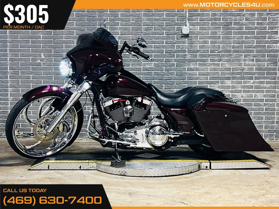 Street Glide®