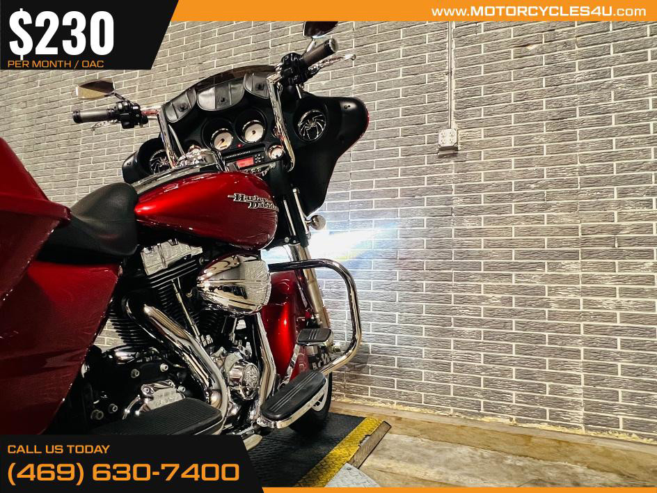 Street Glide®