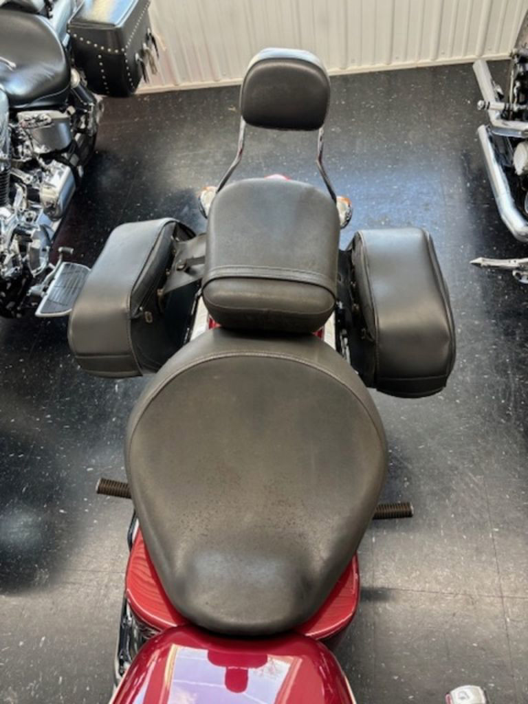 Shadow 750 ACE Deluxe