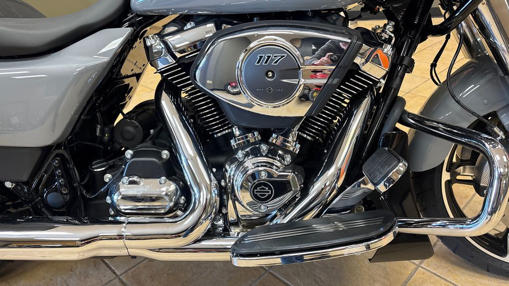 Road Glide®
