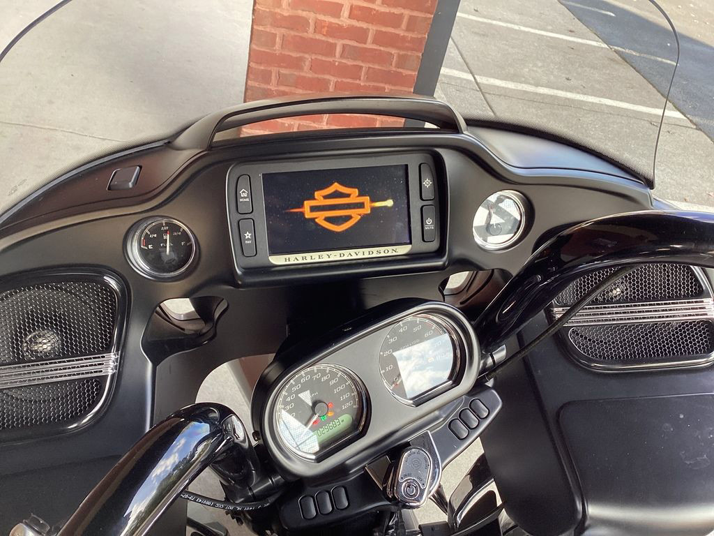 Road Glide® Ultra
