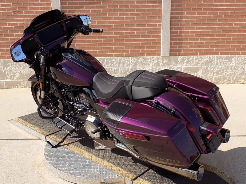 CVO® Street Glide®
