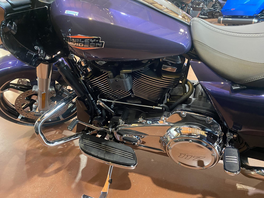 Road Glide®
