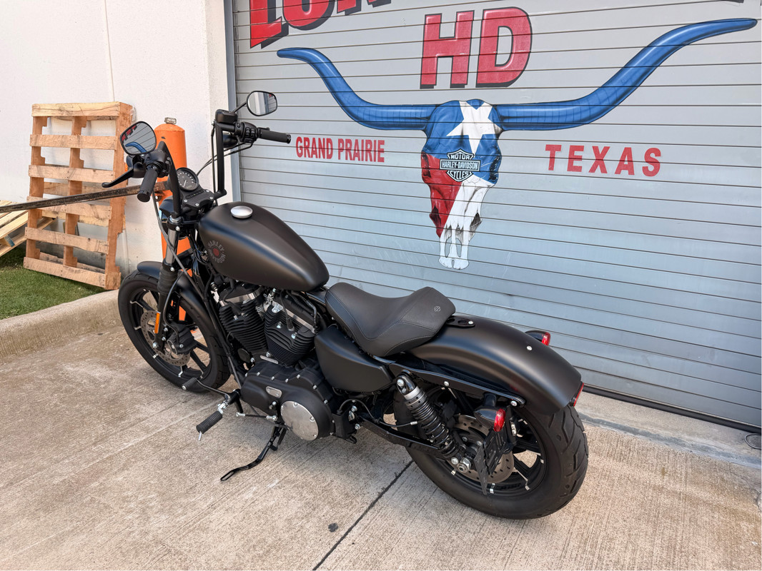 Iron 883®