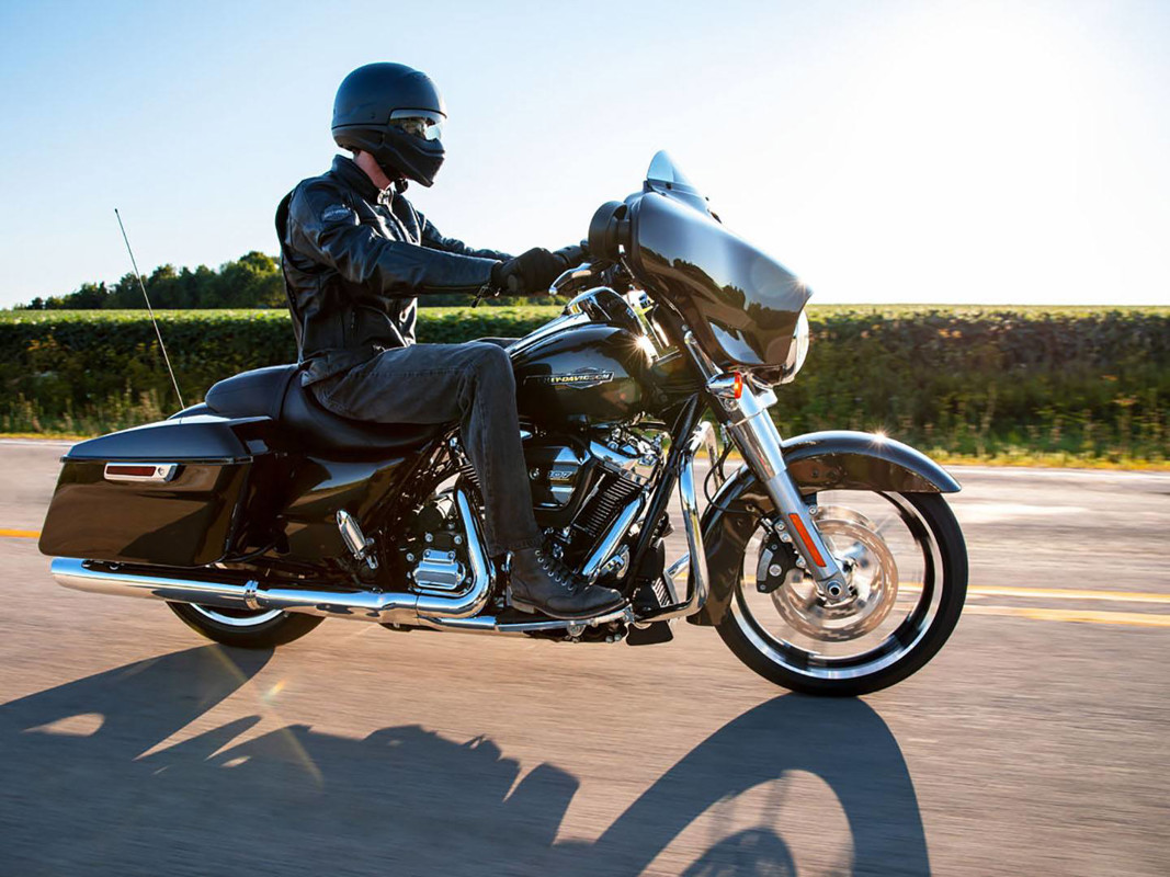 Street Glide®
