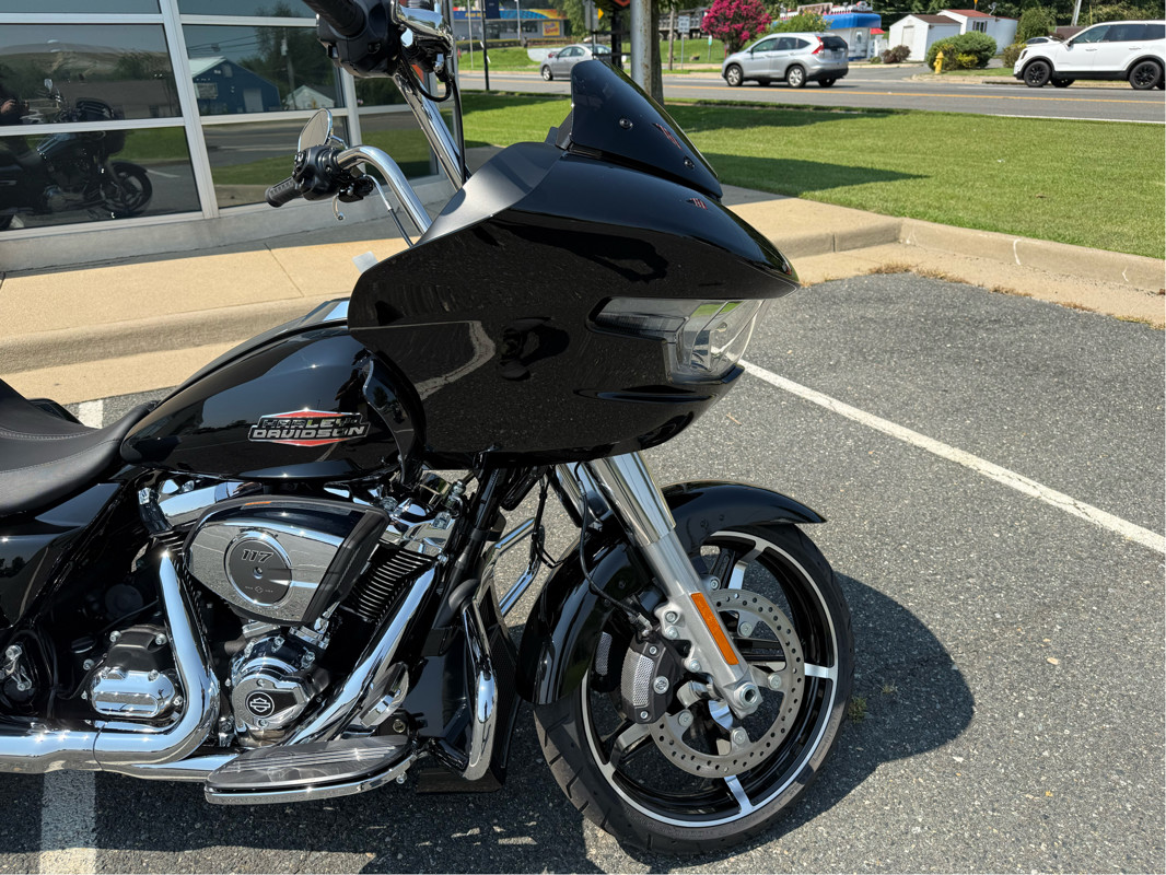 Road Glide®