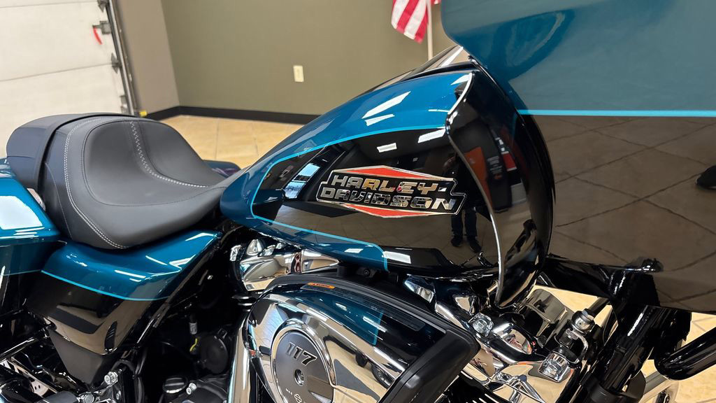 Road Glide®