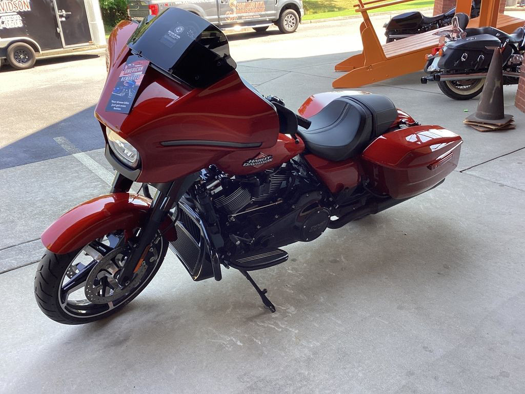 Street Glide®