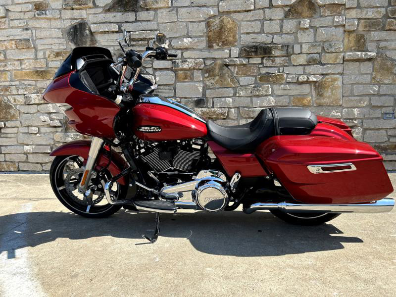 Road Glide®