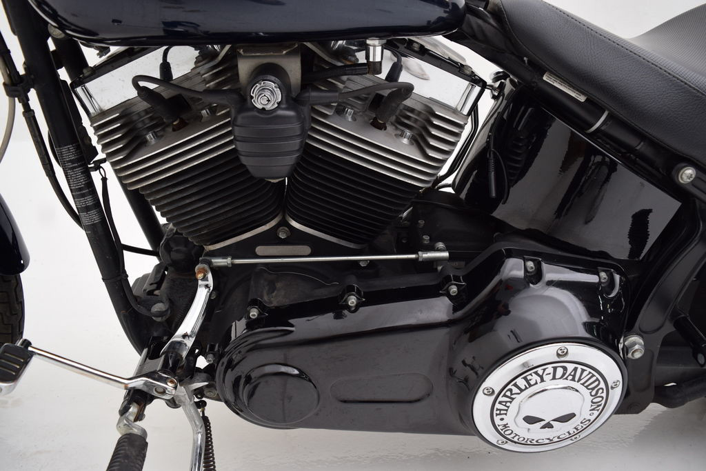 Softail® Blackline®