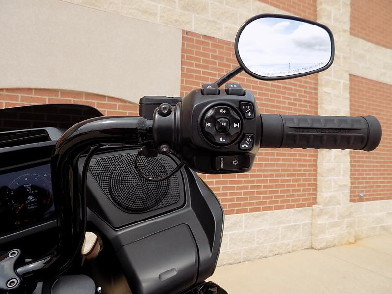 Road Glide®