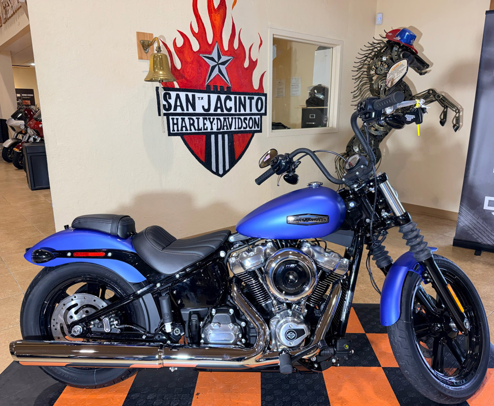 Street Bob®