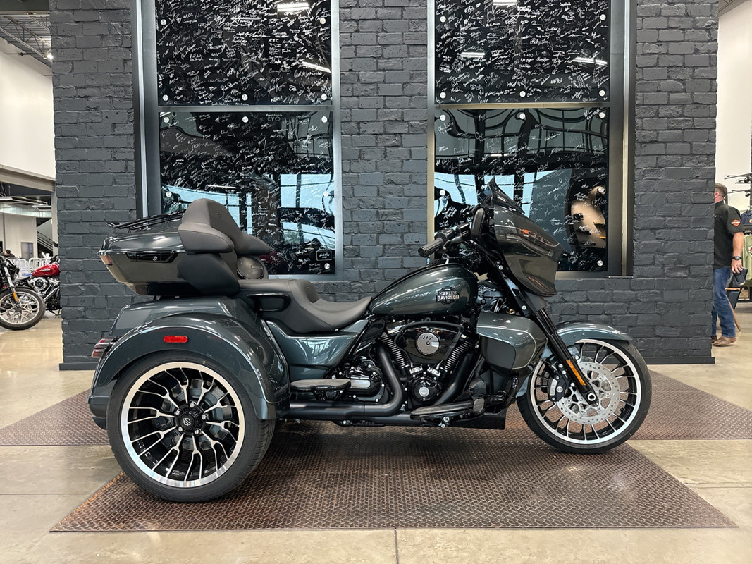 Street Glide® 3 Limited