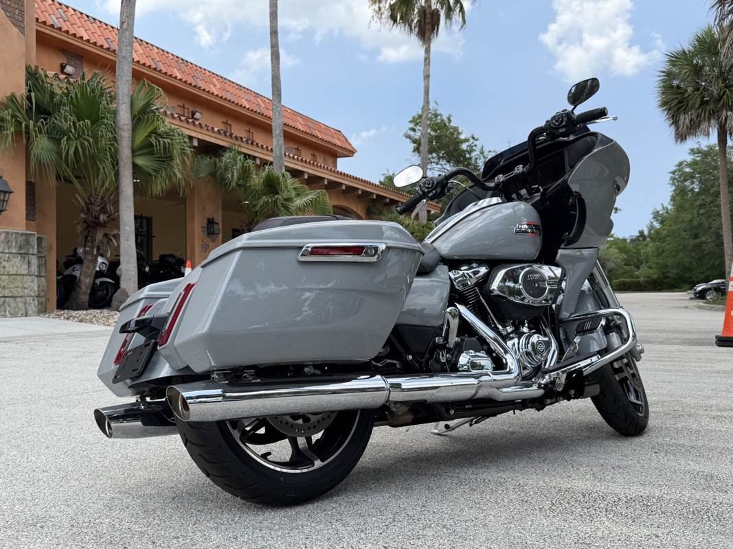 Road Glide®