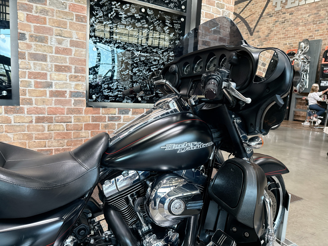 Street Glide® Special