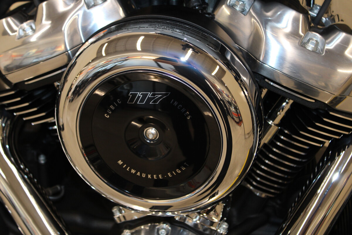 Street Bob®