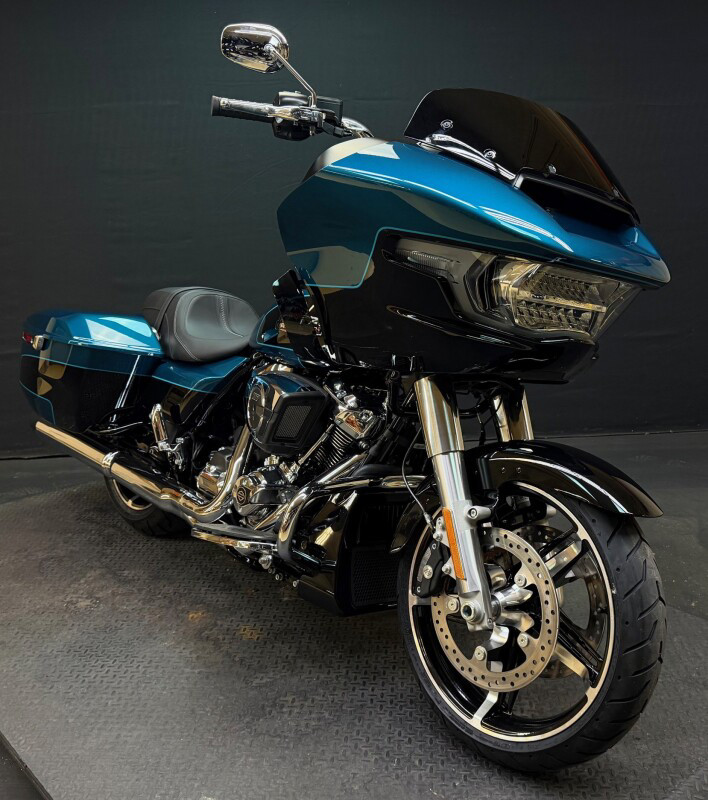 Road Glide®