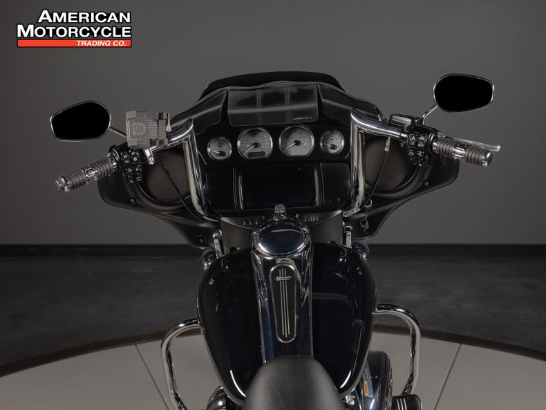 Street Glide®