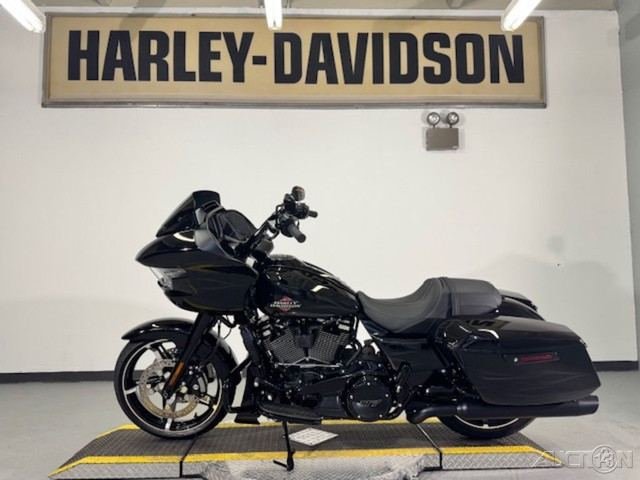 Road Glide®