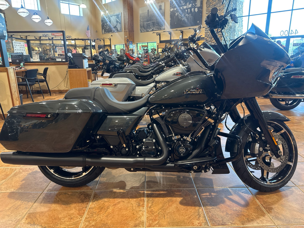 Road Glide®