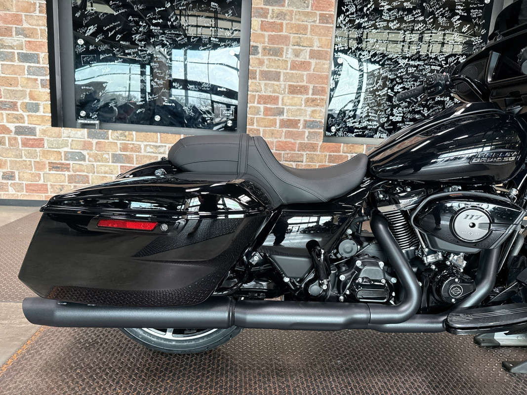 Street Glide®
