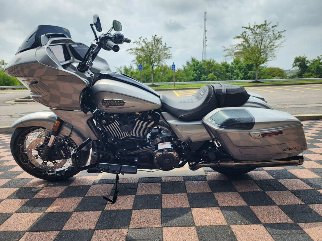 CVO® Road Glide®