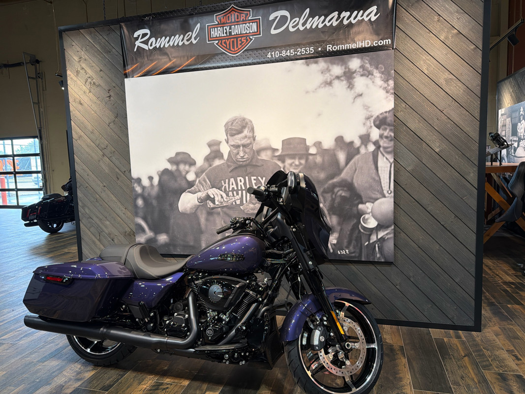 Street Glide®