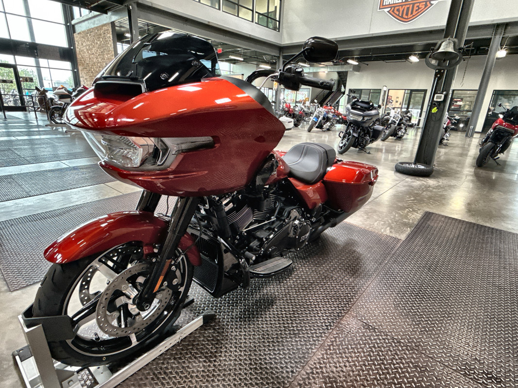 Road Glide®