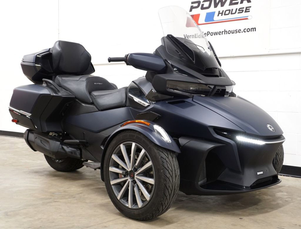 Spyder RT Sea-To-Sky