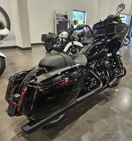 Road Glide®