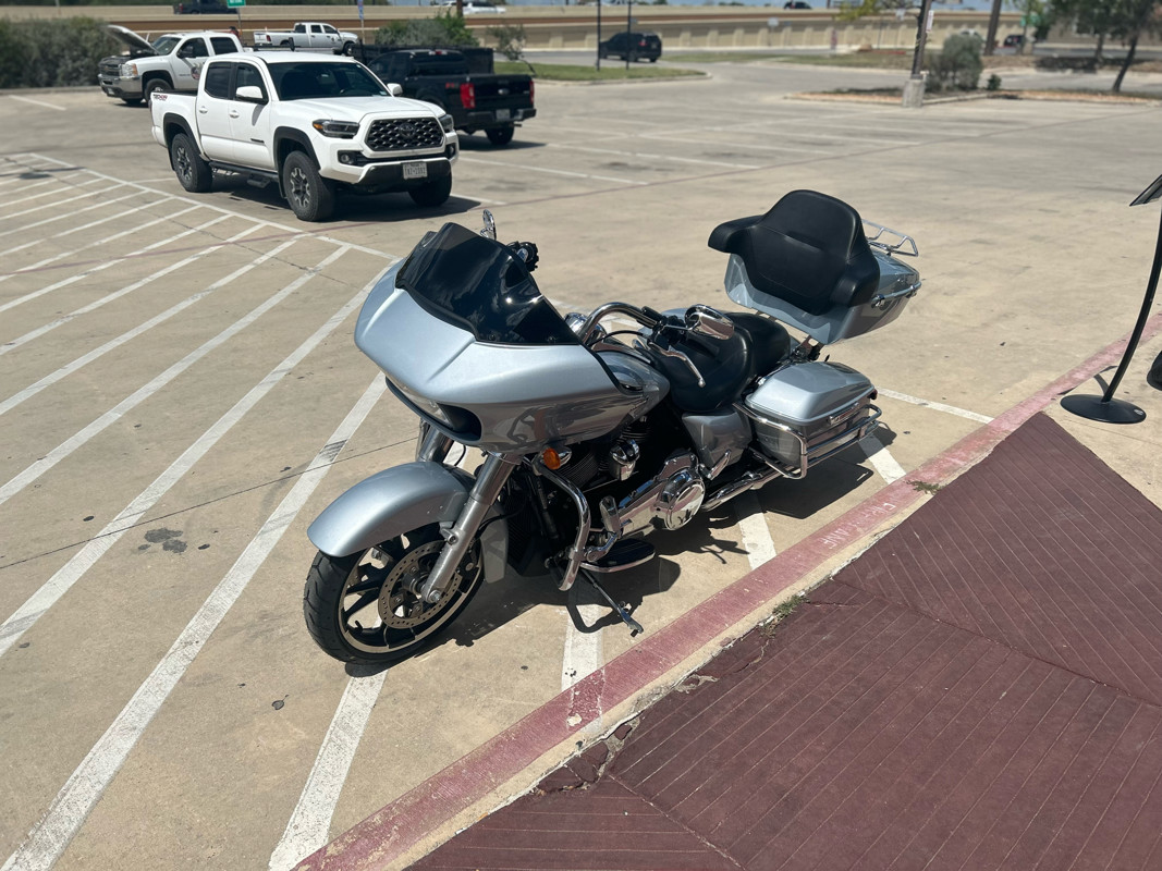 Road Glide®