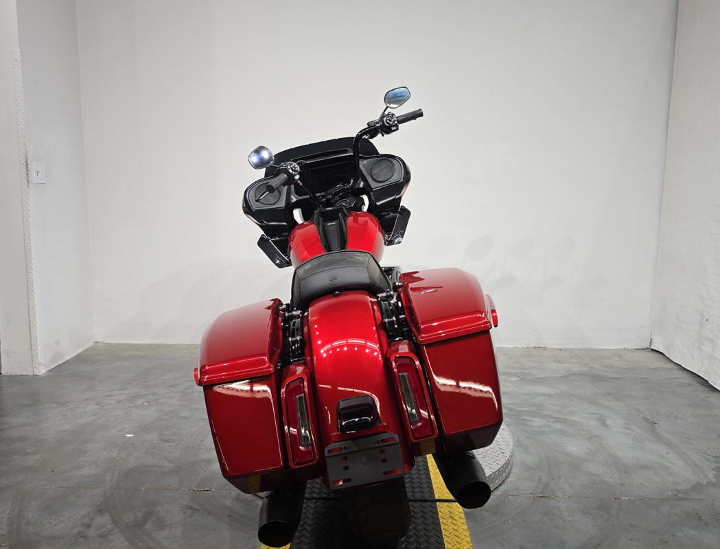 Road Glide®
