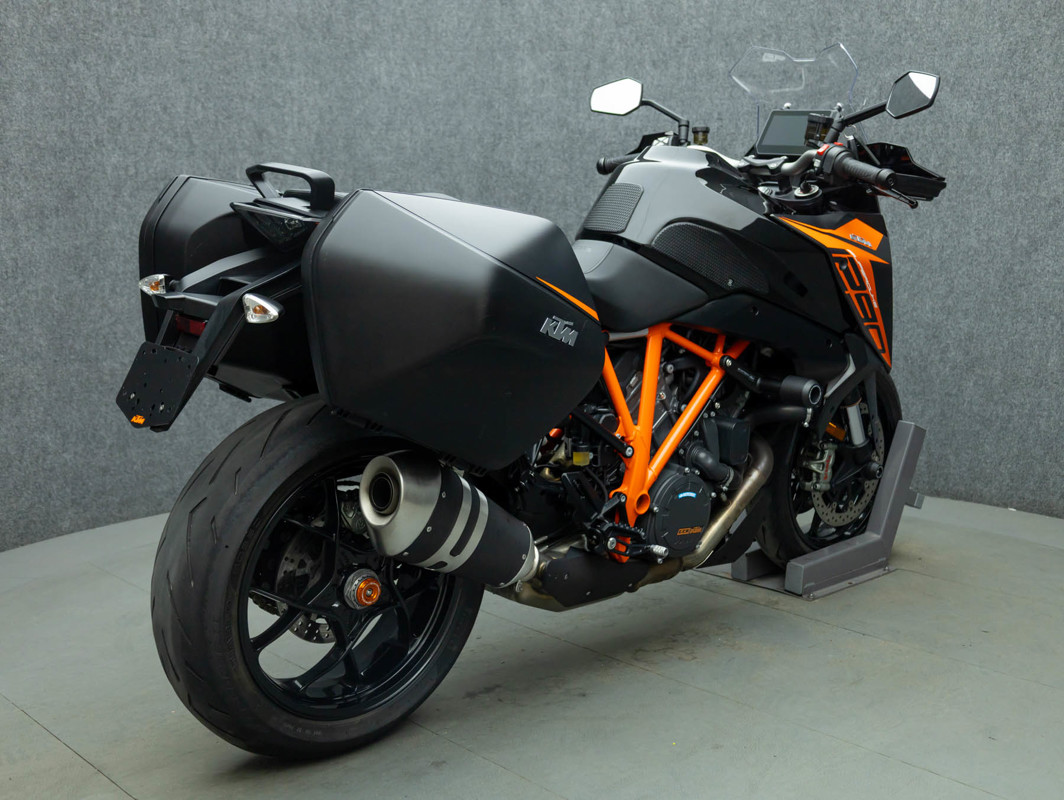1290 Super Duke GT