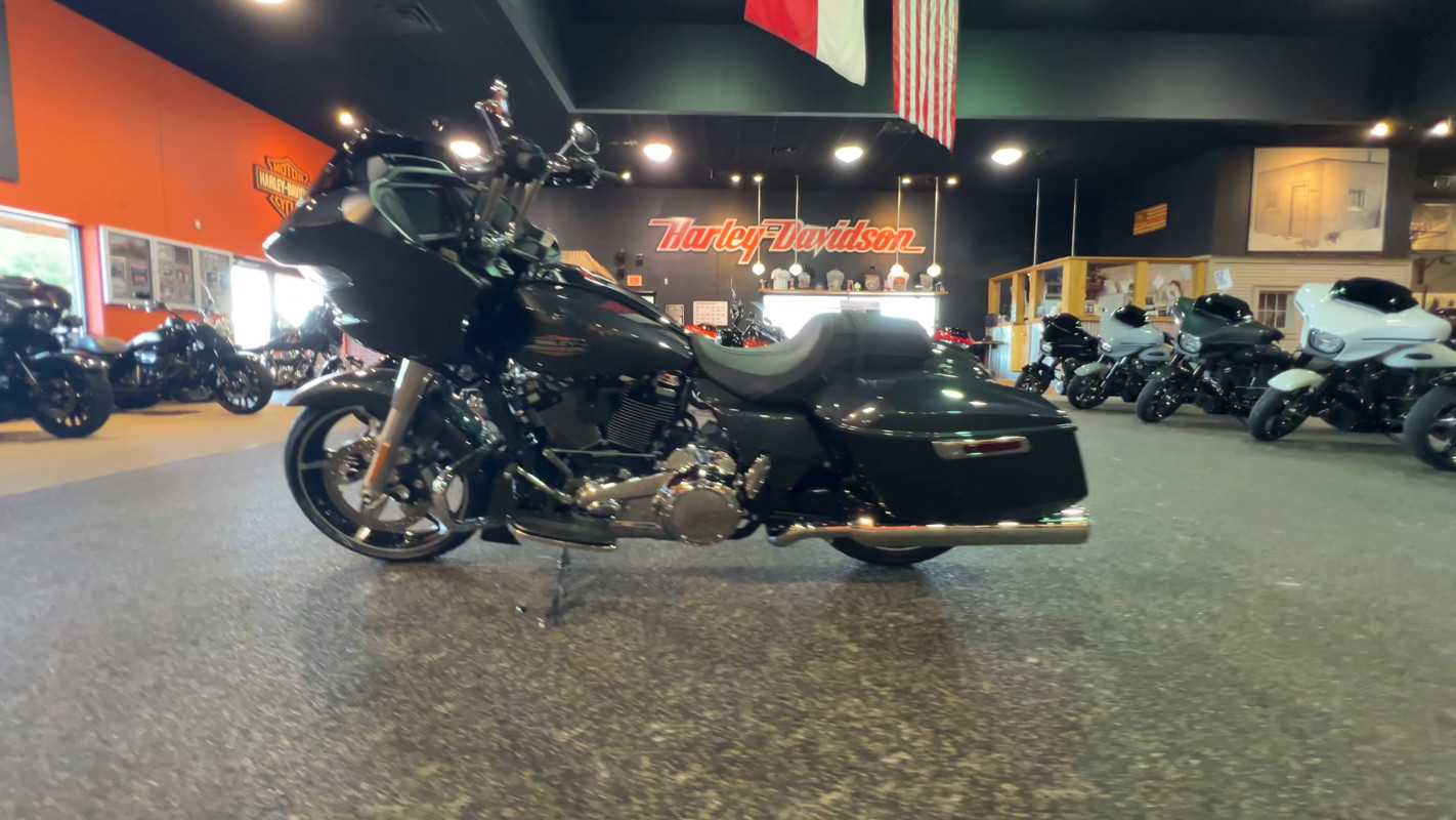 Road Glide®