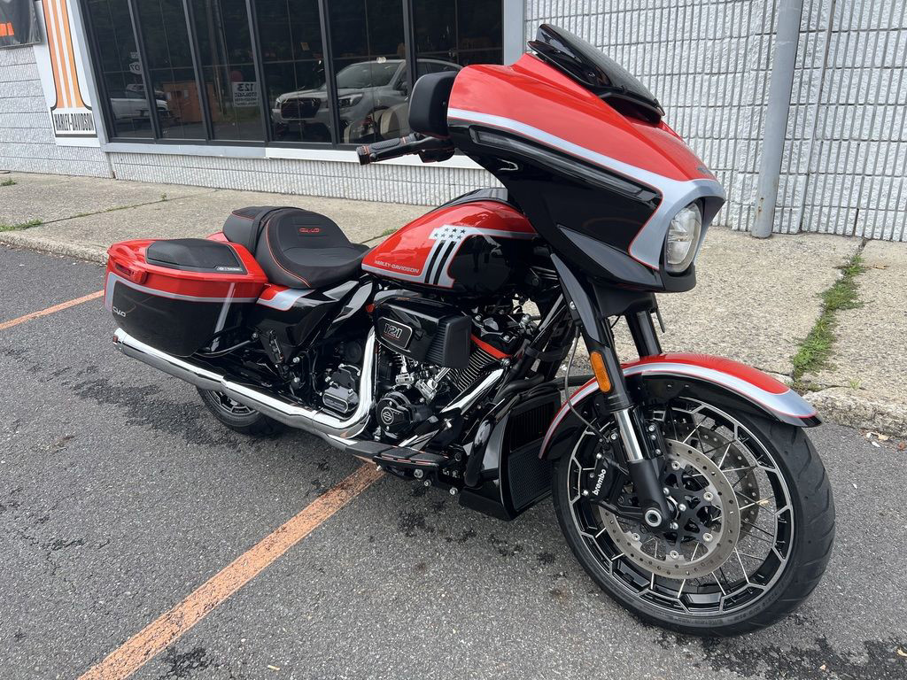 CVO® Street Glide®