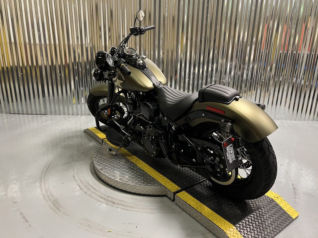 Softail® Slim® S