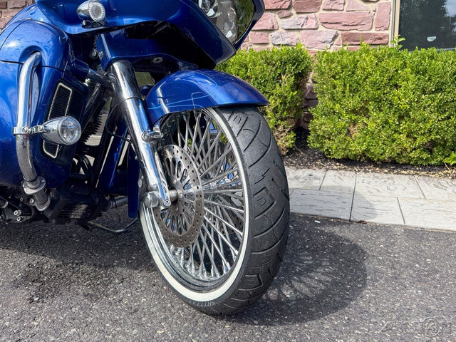 Road Glide® Custom