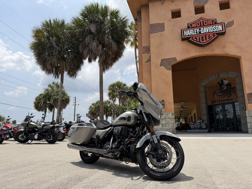 CVO® Street Glide®