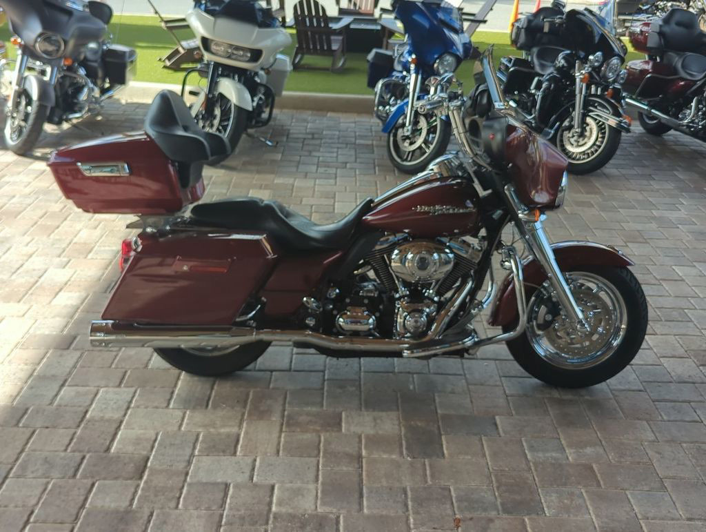 Street Glide®