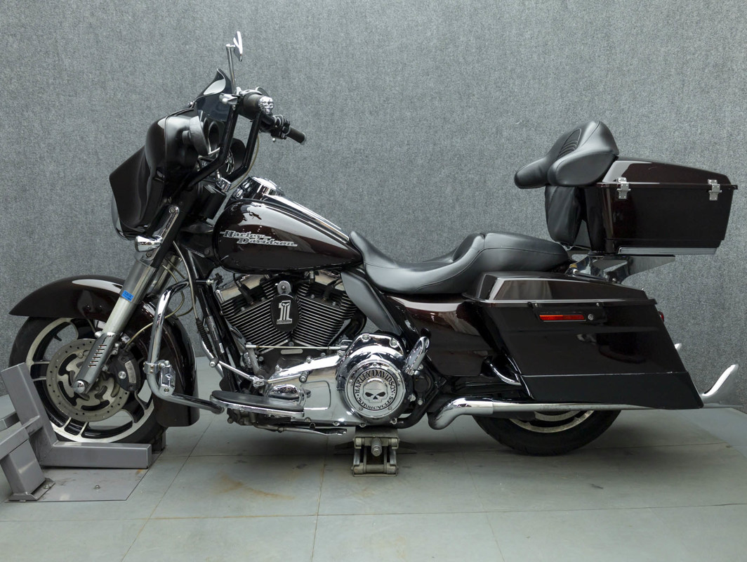 Street Glide®