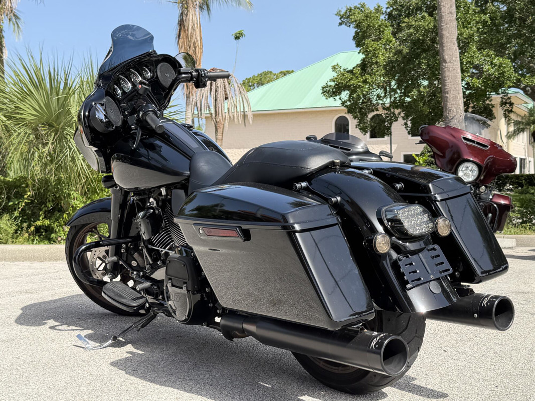 Street Glide® ST