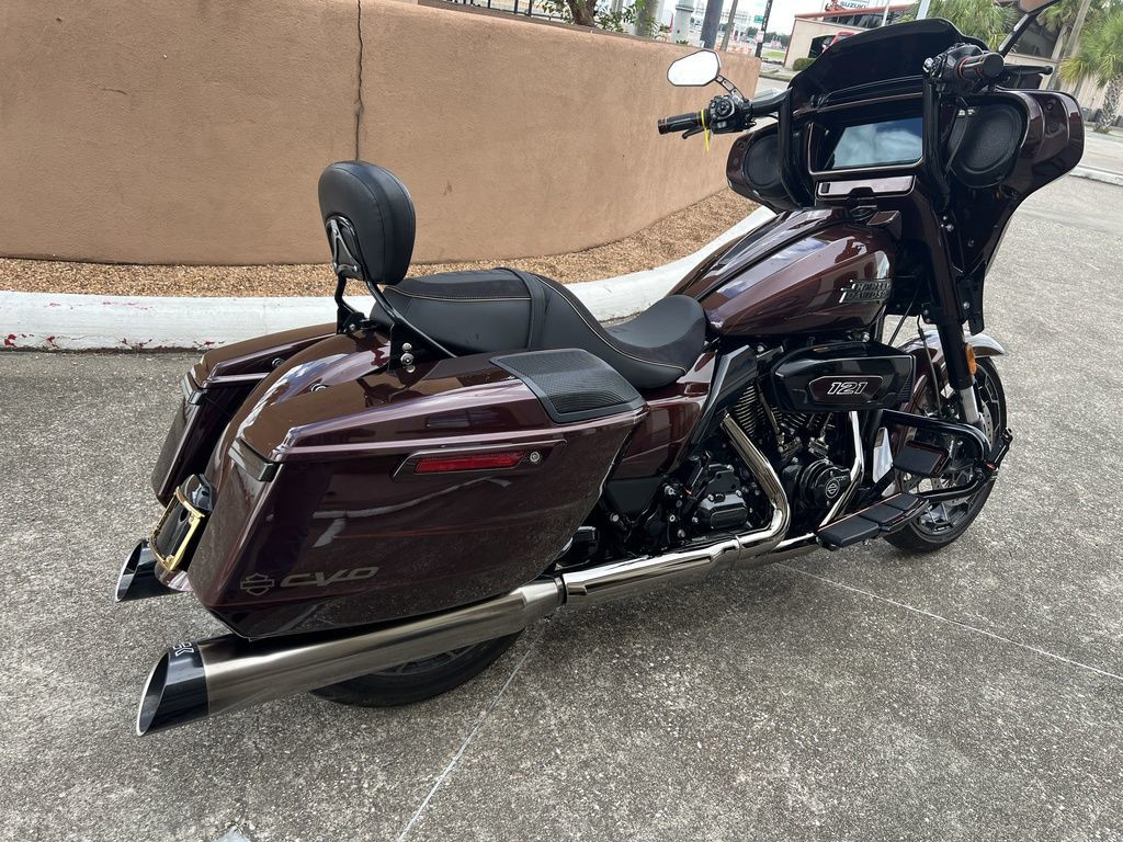 CVO® Street Glide®